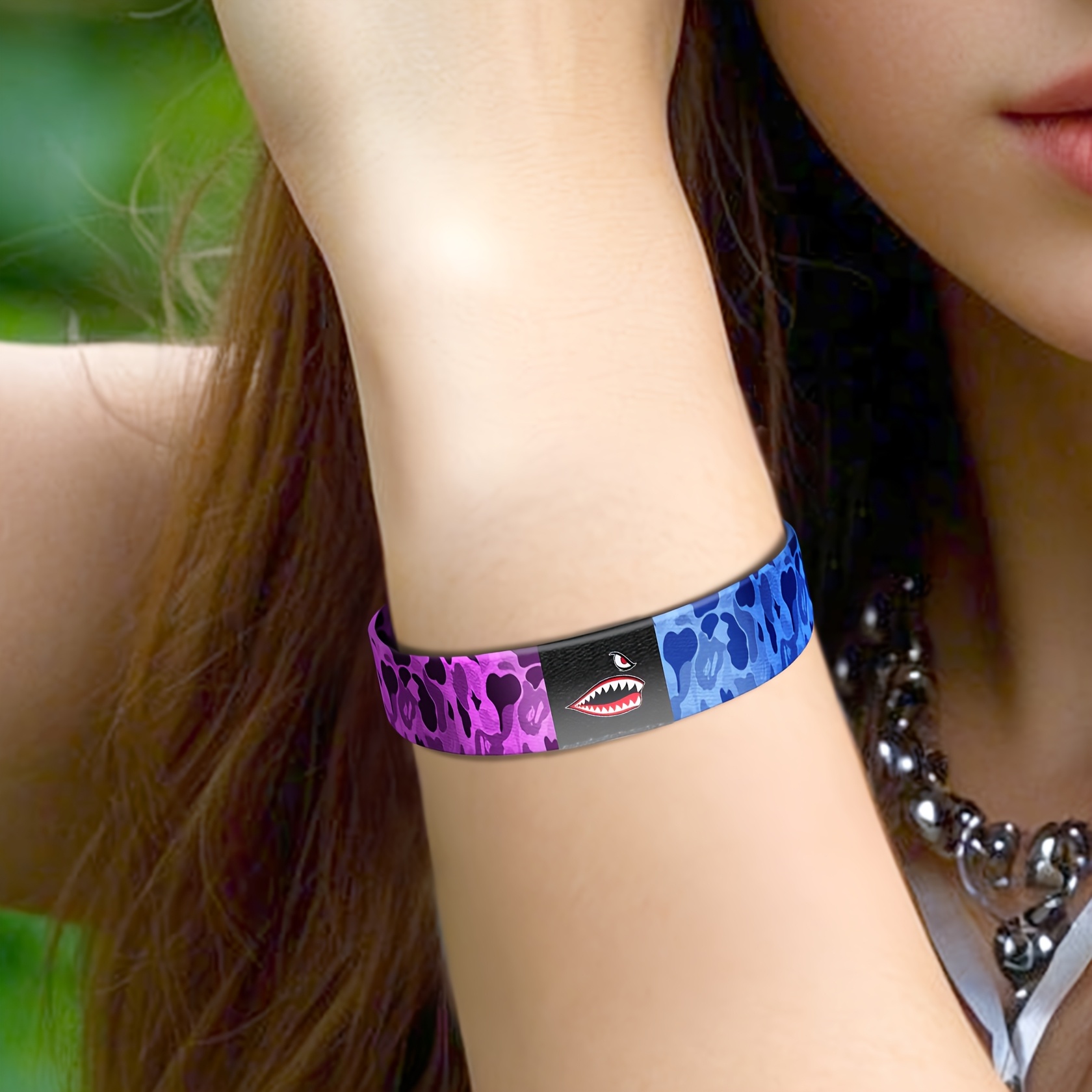 Shark Camo Print Wristband Elastic Polyester Vintage Style 1pc